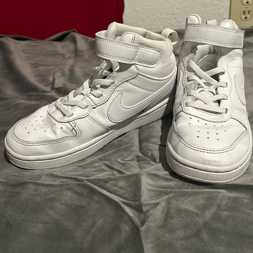 Nike high top boys sneakers